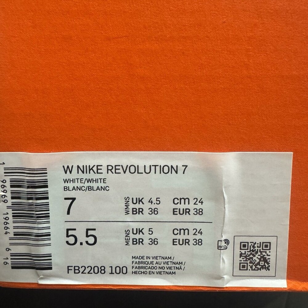 Nike Women’s Revolution 7 Running Shoe White Size 7 M - Picture 6 of 6